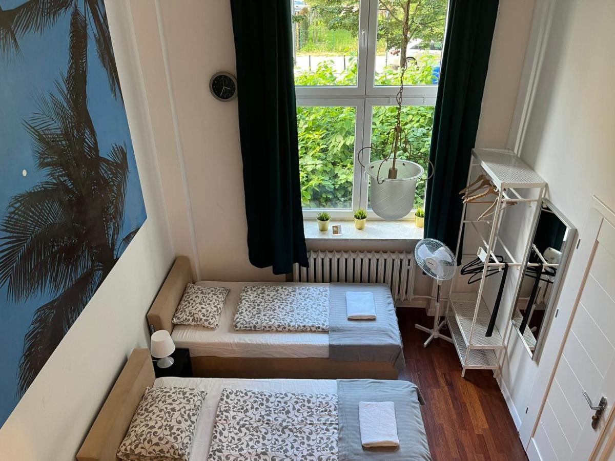 Labo Apartment Chmielna Варшава Екстериор снимка