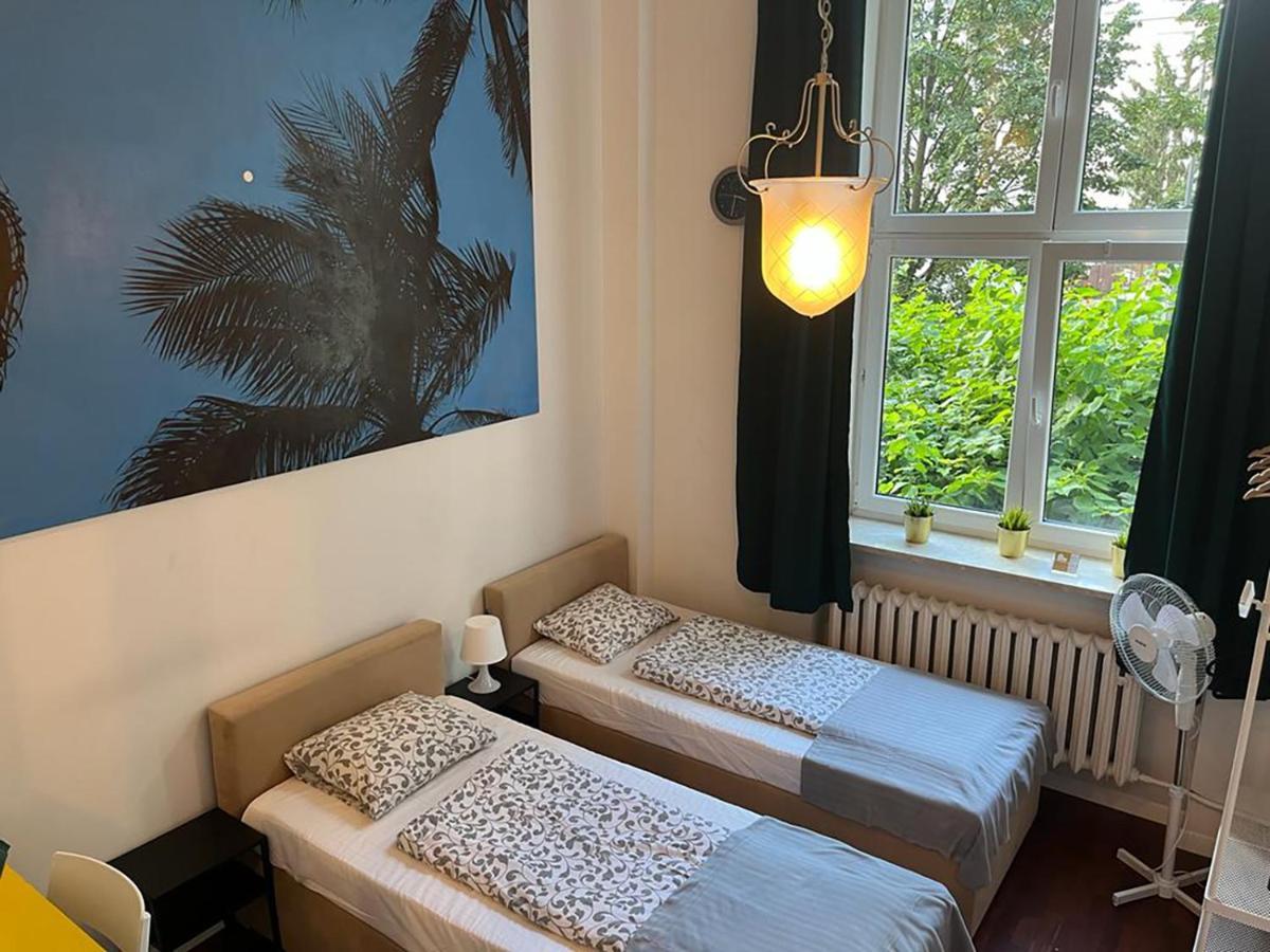 Labo Apartment Chmielna Варшава Екстериор снимка