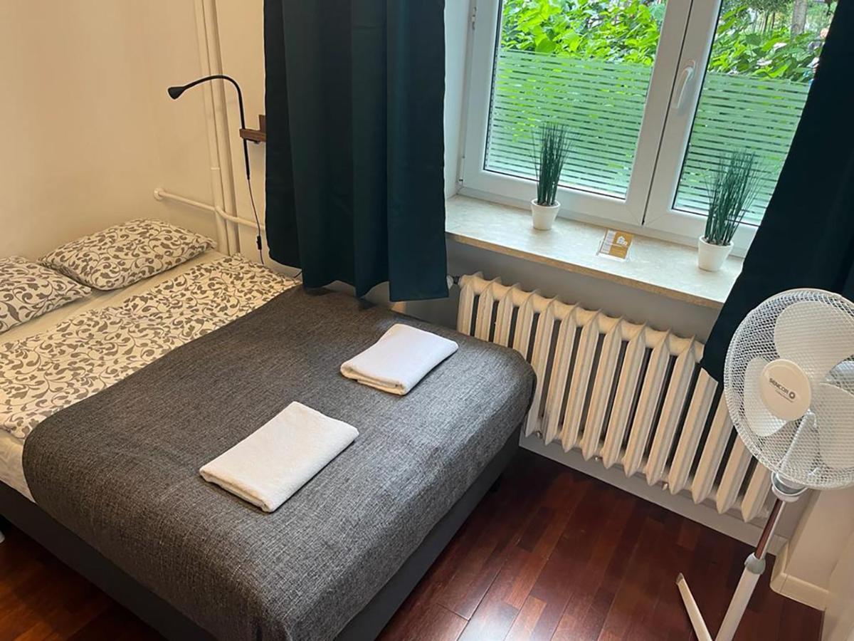 Labo Apartment Chmielna Варшава Екстериор снимка