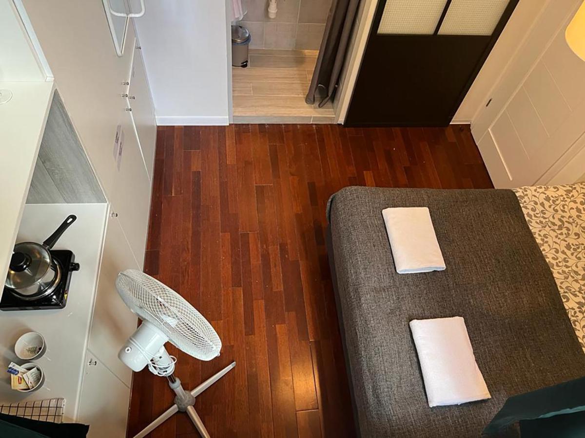 Labo Apartment Chmielna Варшава Екстериор снимка