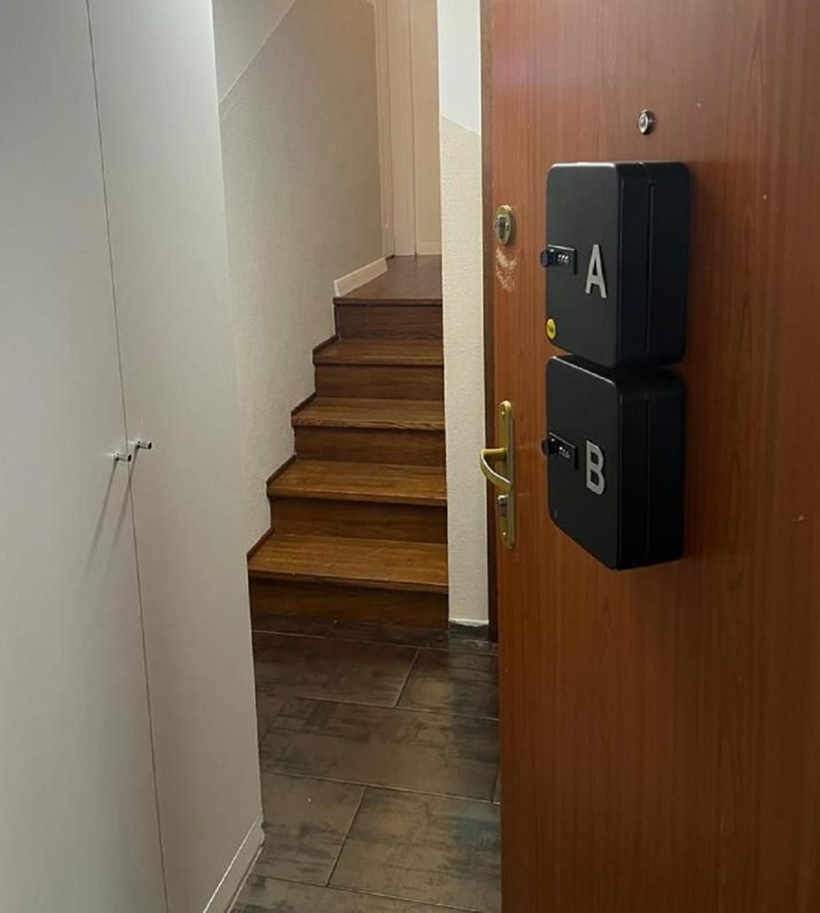 Labo Apartment Chmielna Варшава Екстериор снимка